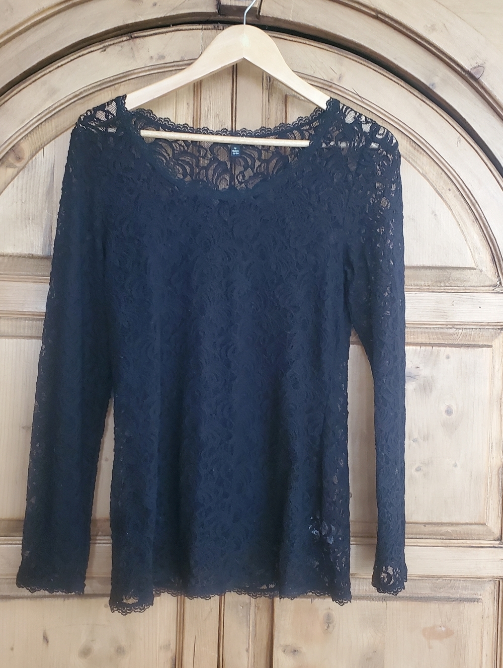 Apt. 9 women's long-sleeve black lace blouse size M
